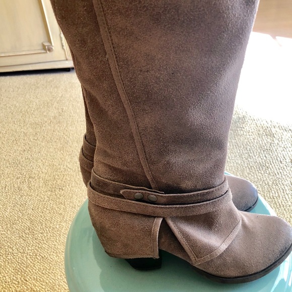 SEXY RIDING BOOTS - Picture 2 of 5